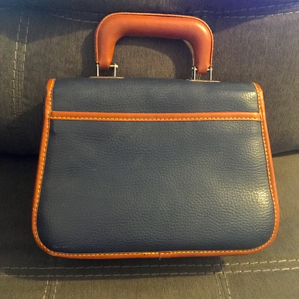 Dooney and Bourke Purse π and Wallet Not Authentic - Picture 3 of 9